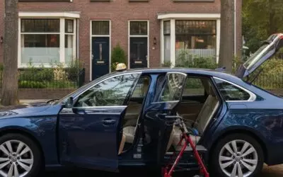 8 tips voor ouderen die veilig naar Schiphol reizen met taxi.