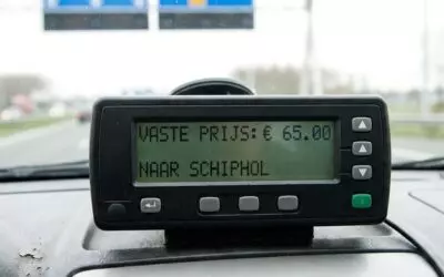 Vraag je je af: Kun je een vaste prijs afspreken voor taxi’s naar andere luchthavens?