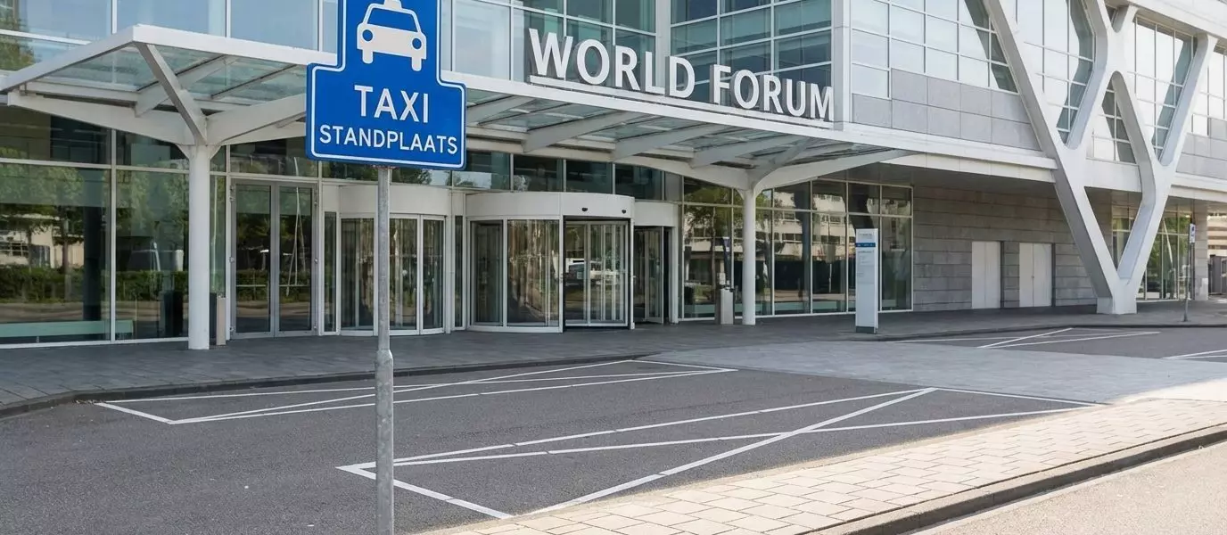 Waar vind je een taxi naar Rotterdam Airport bij World Forum? Taxi ophalen bij World Forum: locatie en proces