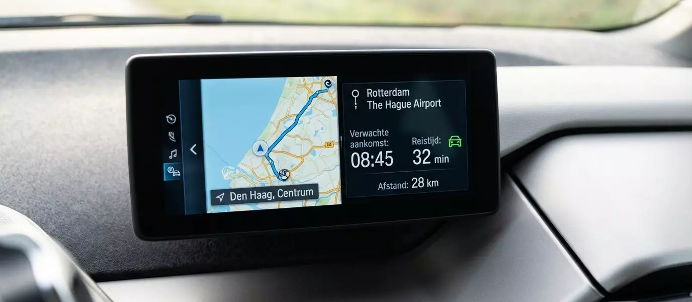Hoe snel is een taxi van Den Haag naar Rotterdam Airport in de ochtend? Reistijd van Den Haag naar Rotterdam Airport in de ochtend
