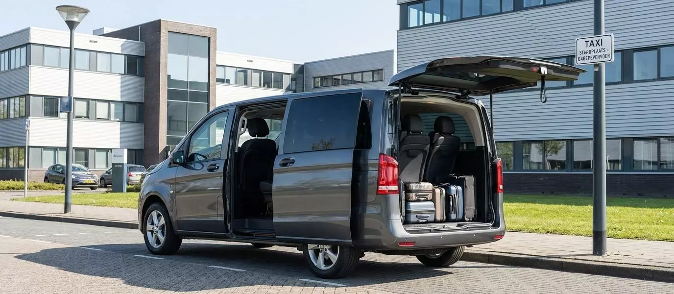 Kun je met meerdere personen tegelijk een taxi naar Schiphol nemen? Kun je met meerdere personen tegelijk een taxi naar Schiphol nemen?