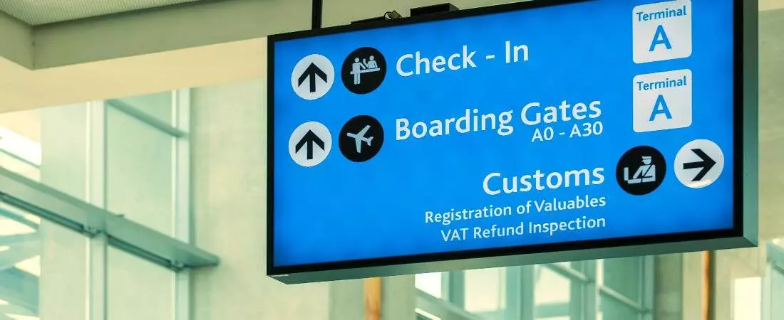 Zoek je uit of er taxi’s beschikbaar zijn vanaf Kijkduin naar Rotterdam Airport?