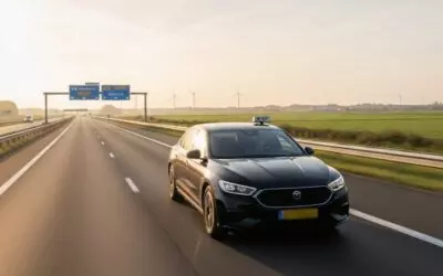 Ben je benieuwd hoe lang een taxi rit van Kijkduin naar Schiphol zonder files duurt?