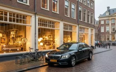 Designwinkels in Het Noordeinde met koninklijke sfeer in Den Haag.