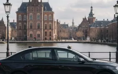 Fotodag aan Hofvijver en statige paleizen rond het Binnenhof in Den Haag.