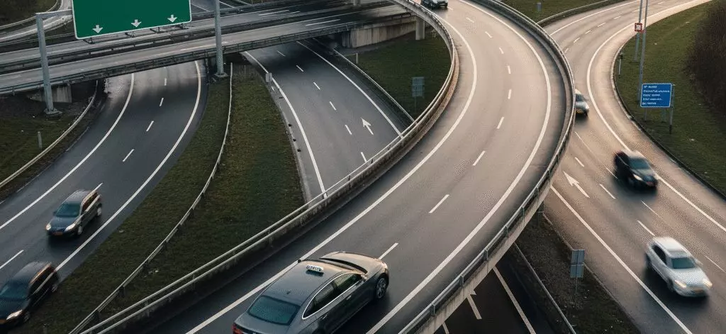 Concrete rekensom: Taxi vs parkeren bij Schiphol