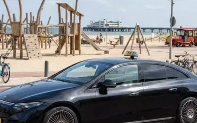 Kinderplan Scheveningen met speeltuinen, pier en strandtrein in Den Haag.