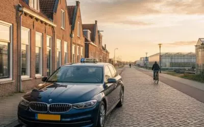 Poeldijk dorpskern en fietstocht langs het kassengebied in Westland.