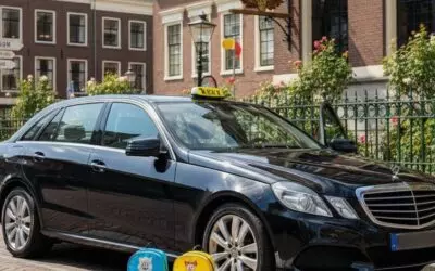 Stap met je kids in een taxi en start jouw avontuur in Madurodam met kids en een speurtocht langs miniatuur iconen in Den Haag.