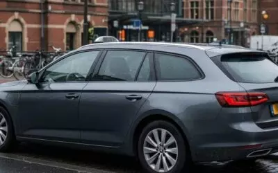 Wat zijn de regels voor taxi vervoer naar Schiphol?
