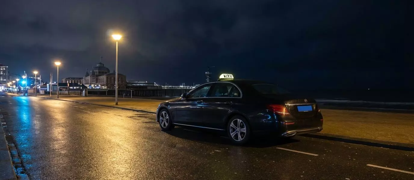 Welke taxi’s rijden tot laat in de nacht in Scheveningen?