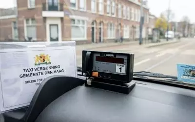 Wat moet je weten over vergunningen voor taxi’s in Den Haag?